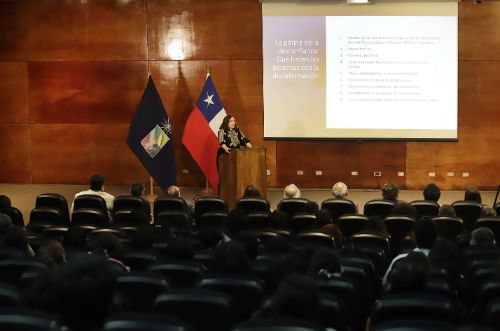 Eugenia Mitchelstein inauguración año académico 2025
