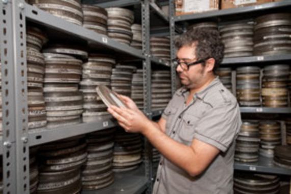 Luis Horta, coordinador de la Cineteca de la Universidad de Chile.