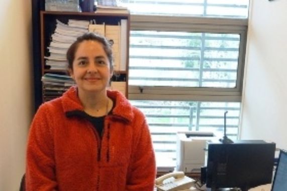 Lorena Antezana, coordinadora del Magíster en Comunicación Política del ICEI.