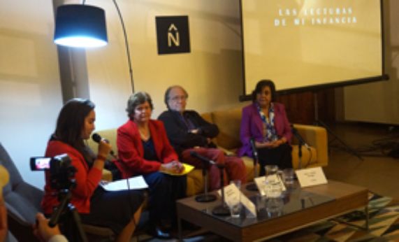 Profesora María Olivia Mönckeberg  participa en conversatorio sobre las primeras experiencias de Premios Nacionales con la lectura.