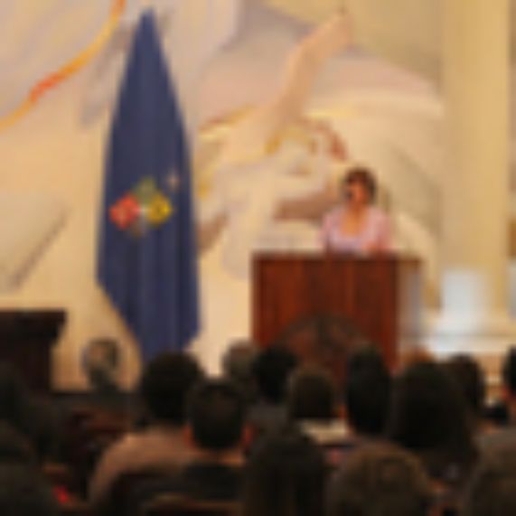 María Olivia Mönckeberg, directora del Instituto de la Comunicación e Imagen.