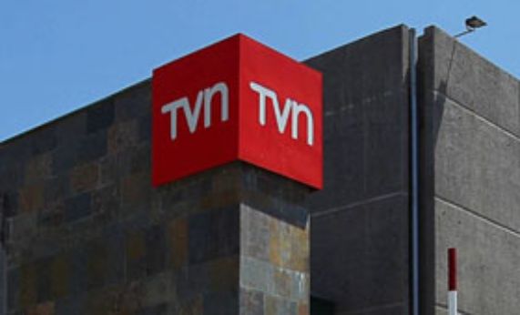  Chiara Sáez expone en Comisión del Senado que discute la modernización de TVN  