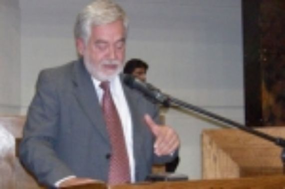 Profesor Juan Pablo Cárdenas