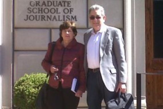 La Directora del ICEI, María Olivia Mönckeberg, junto con el profesor David Klatell, director de Programas Internacionales de la Universidad de Columbia